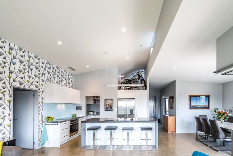 77 Intrepid Crescent Beachlands_6