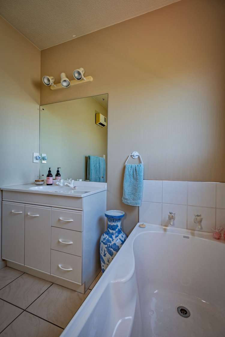 36 Gilmour Terrace Lyttelton_17