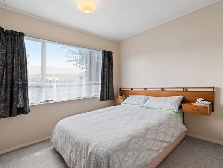 2/172 Scott Street Redwoodtown_6