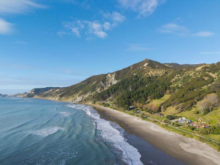 108 Waiotu Road Tokomaru Bay_27