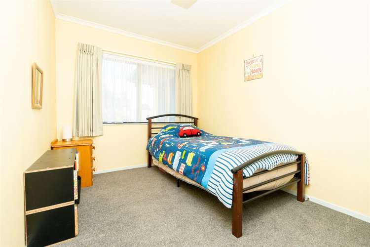 103 Dixon Road Glenview_10