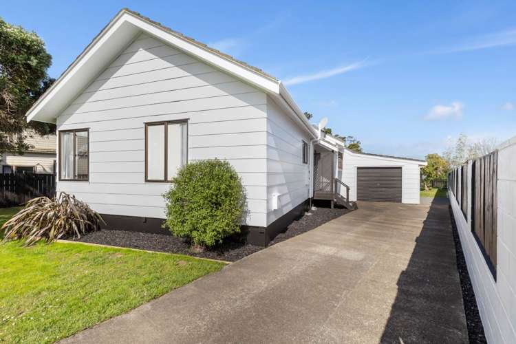 114 Carnoustie Drive Wattle Downs_18