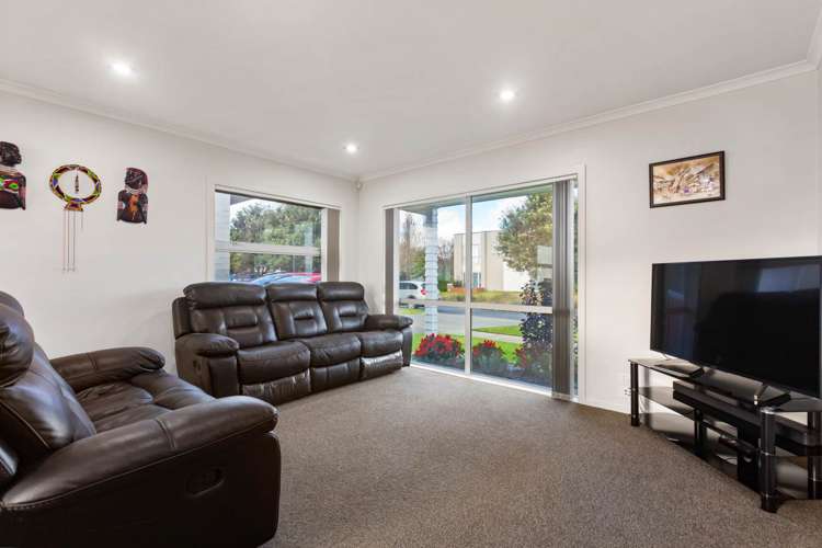 76 Popokatea Drive Takanini_11