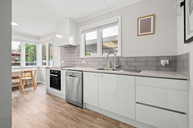 20 Pinfold Avenue Hamilton East_6