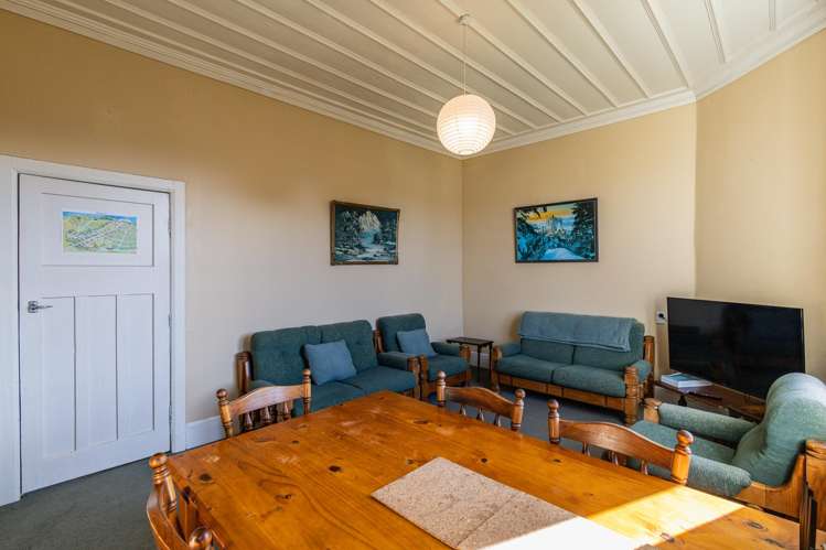 9 Tau Street_5