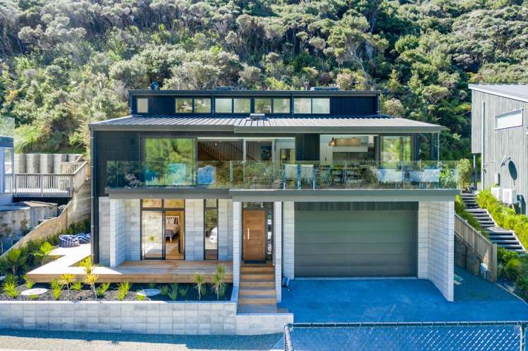 12 Sandbar Close Mangawhai Heads_0