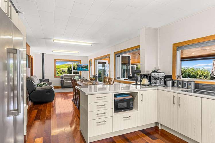 8 Signal Station Road Pouto_7