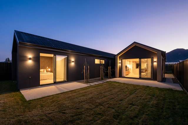 182 Burdon Loop Lake Hawea_1
