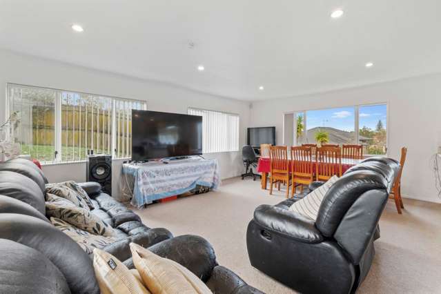 11 Whitshire Mews Massey_1