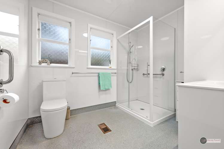 37 Dalton Grove Stokes Valley_12