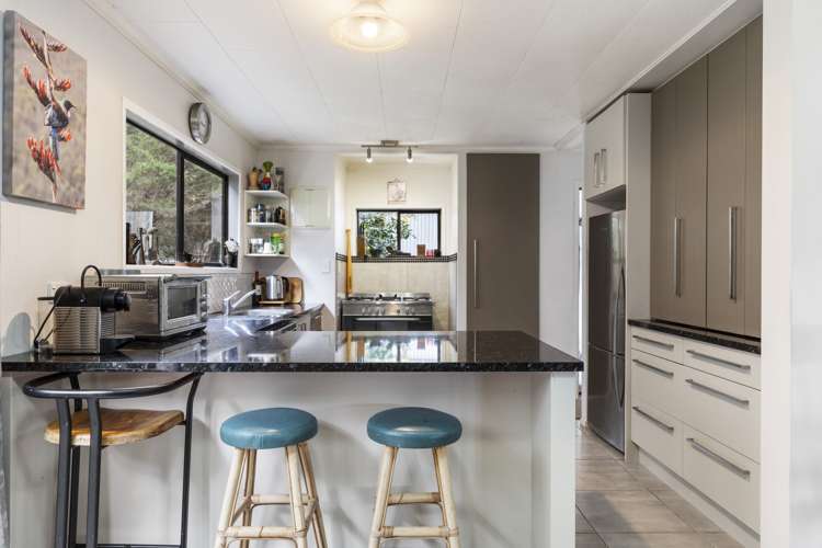 896a Hikuai Settlement Road Pauanui_12