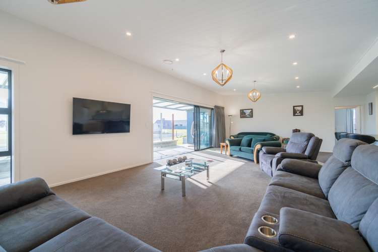 64 Rodeo Drive Te Anau_17
