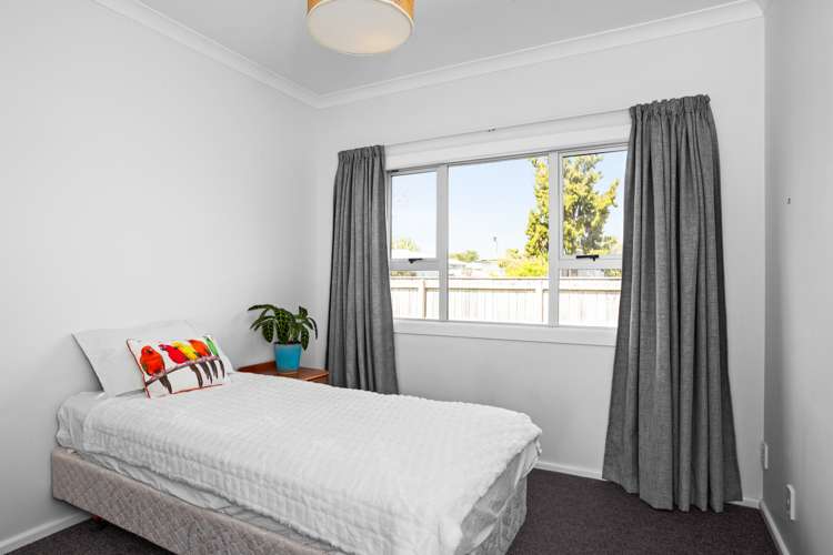 912 Clive Street Akina_7