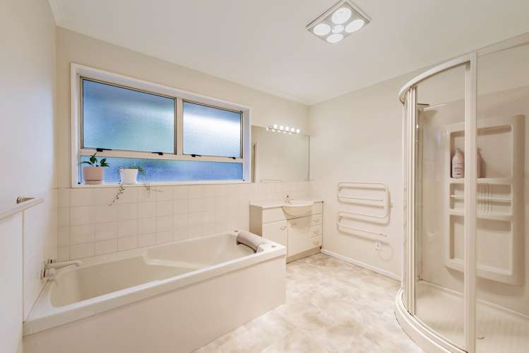 3 Van Dyke Place Halswell_14