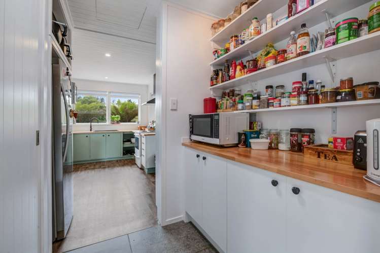 119 Awaroa Road Helensville_19