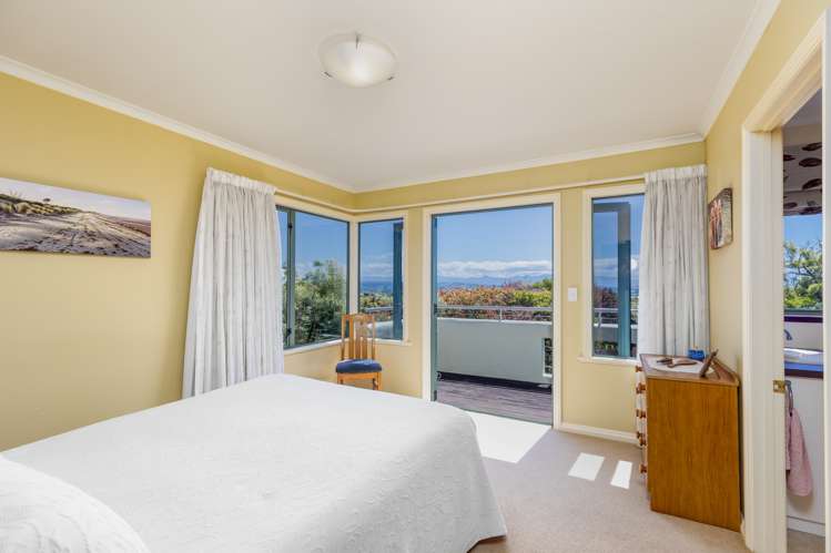 48 Olympus Way Richmond_7