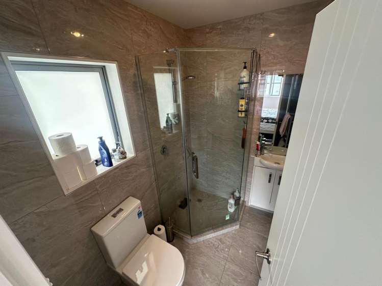 B/271 Te Atatu Road Te Atatu South_10