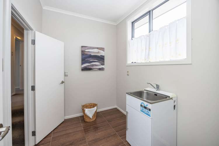 4 Cabourne Drive Glenview_20