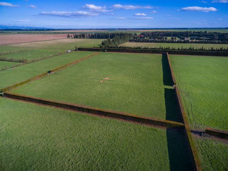 1727 South Eyre Road West Eyreton_31