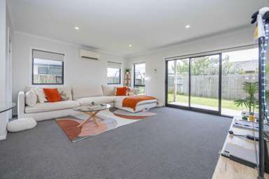 1/106 Comries Road_4