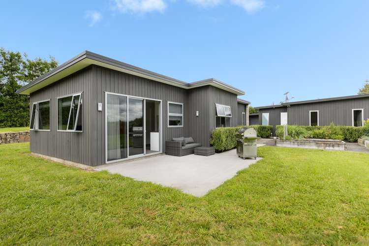 166 Merrick Road Pyes Pa_31