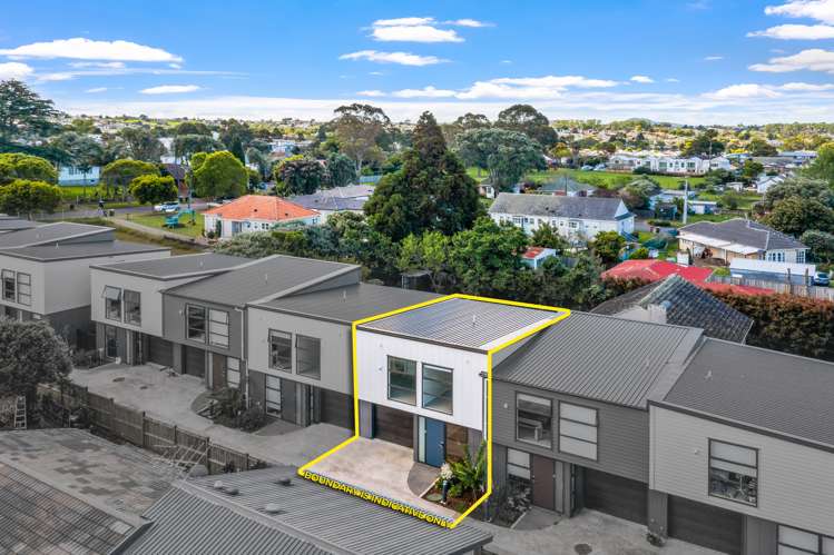 10/8 Bagnall Avenue Point England_14