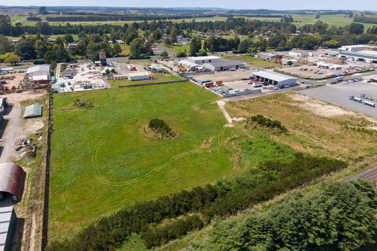 10-16, 18 Huttloc Drive Tokoroa_1