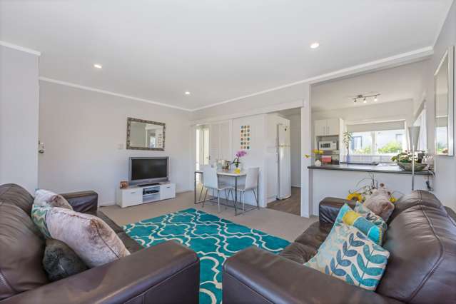 4/32 Inverness Road Browns Bay_1