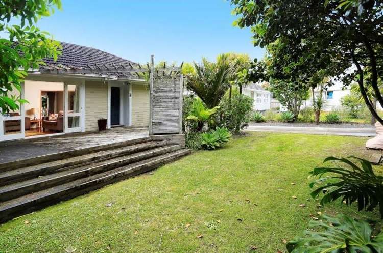 60 Neil Avenue Te Atatu Peninsula_5