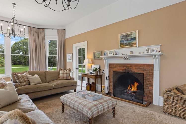 212 Beach Road Elgin_17