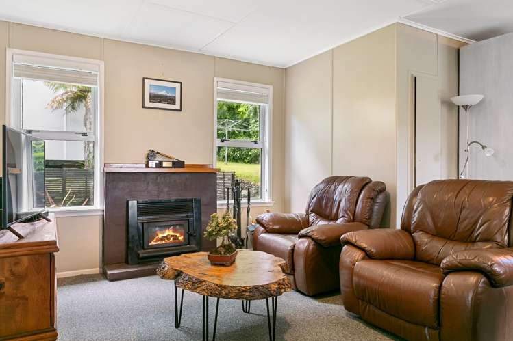 24 Gosling Grove Turangi_6