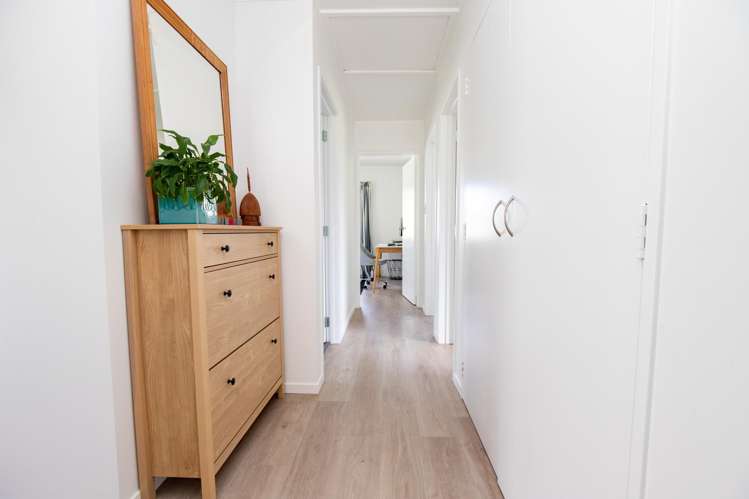 230 Central Road North Waitakaruru_17