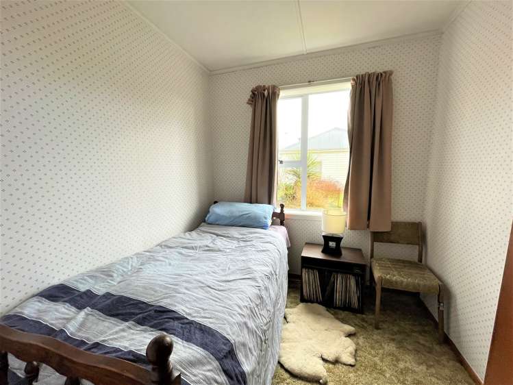 7 Burns Street Owaka_13