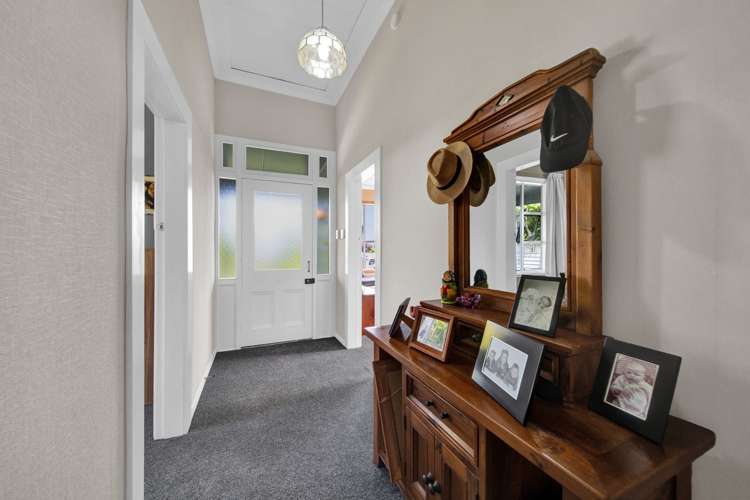 55 Camberwell Road Hawera_10