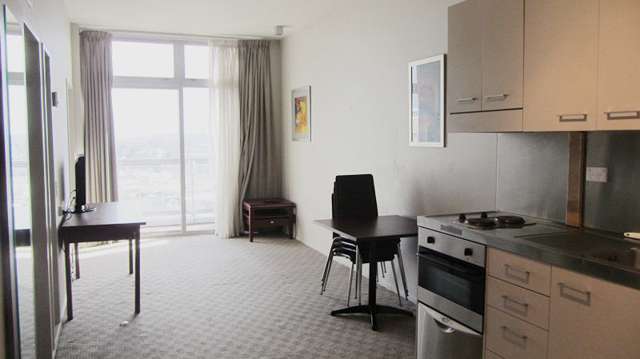 902/188 Hobson Street Auckland Central_4