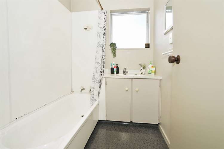 33b Portal Crescent Beerescourt_7