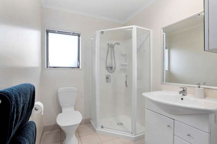 28/1 Piriti Drive Te Atatu Peninsula_7