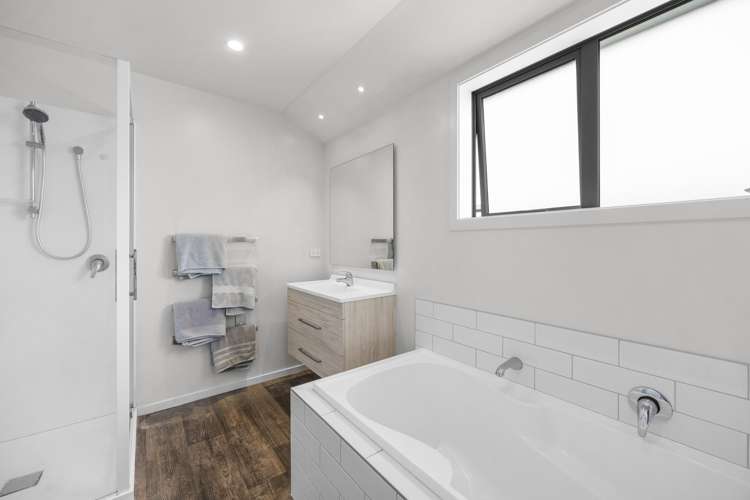 8 Pennycook Place Lake Hawea_11