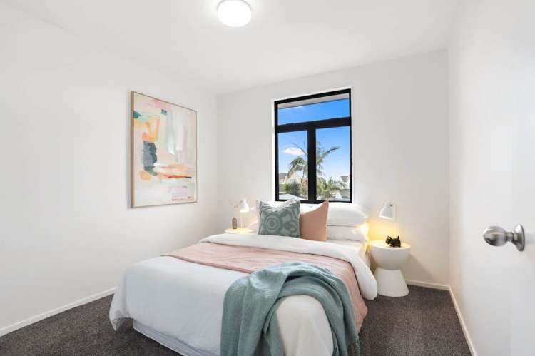 4/8 Tuscany Way Te Atatu Peninsula_10