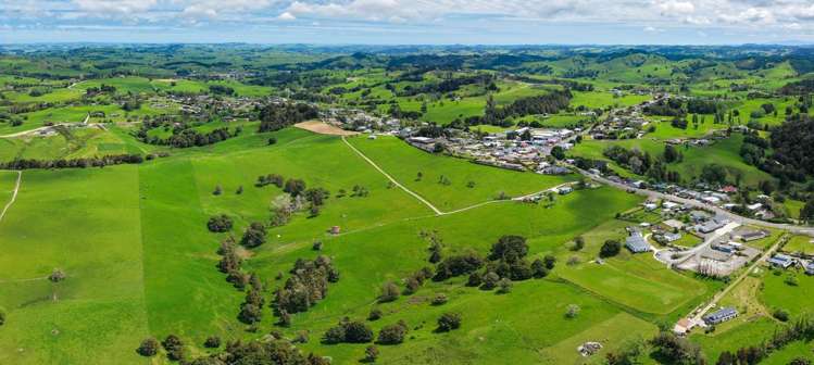 122 Hurndall Street East Maungaturoto_9