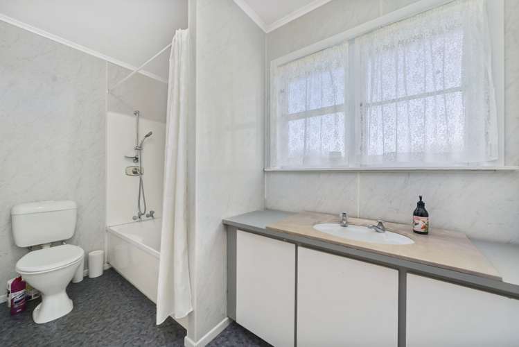 33 Frederick Street Wainuiomata_14