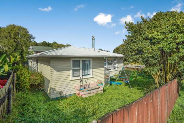 21 Parenga Street Wainuiomata_1