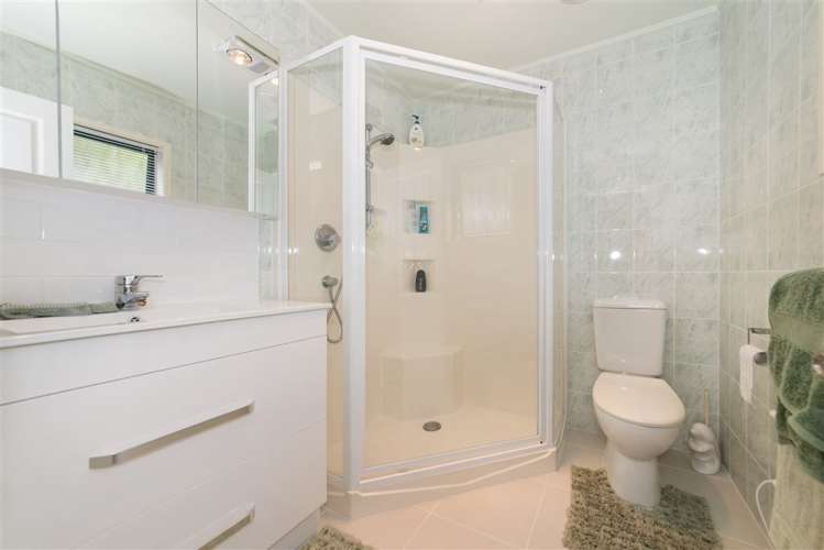 25a Evans Road Glen Eden_17