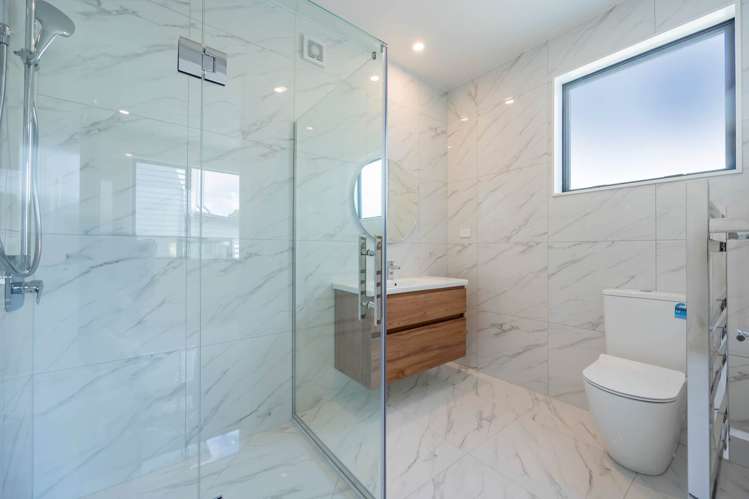 13 Lawson Creek Street Massey_9