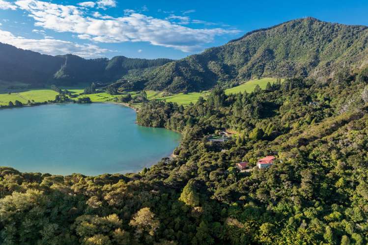 19 Saint Omer Road Kenepuru Sound_31