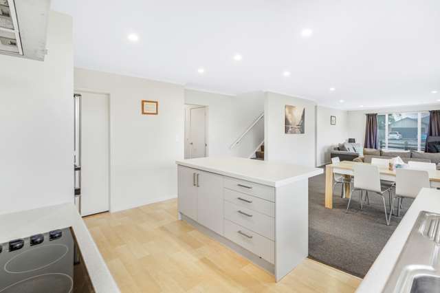 1/18 Tiaki Way Cambridge_3