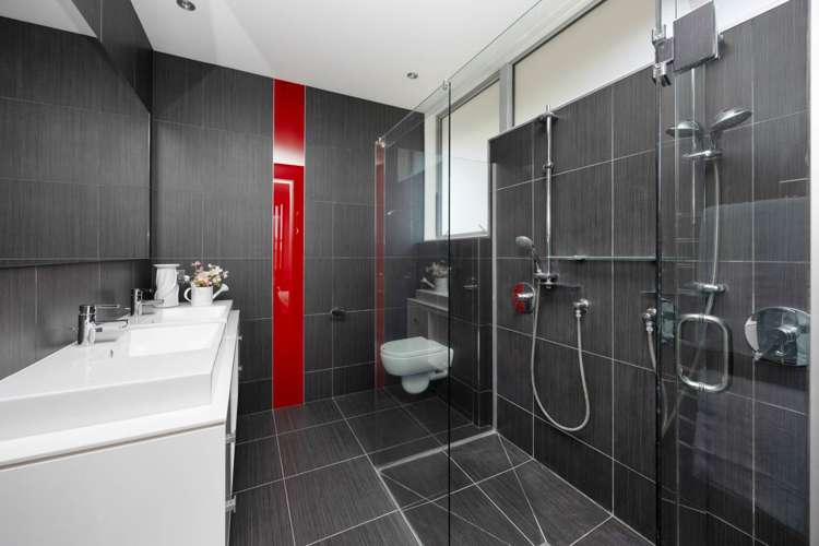 15 Queen Mary Avenue Epsom_13