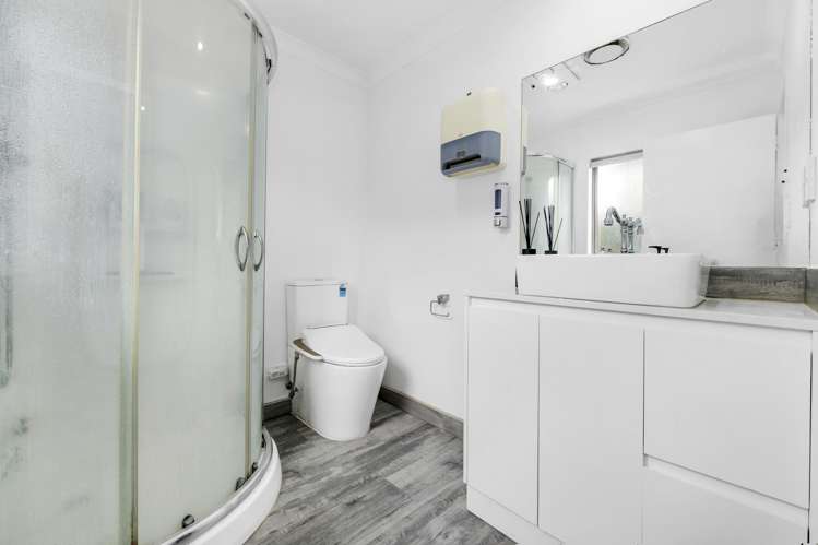 10 Fernloche Place Flat Bush_19