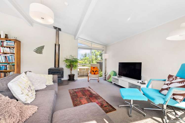 25 Triangle Road Massey_8