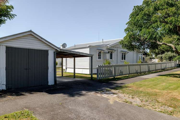 84 Warwick Street Feilding_16